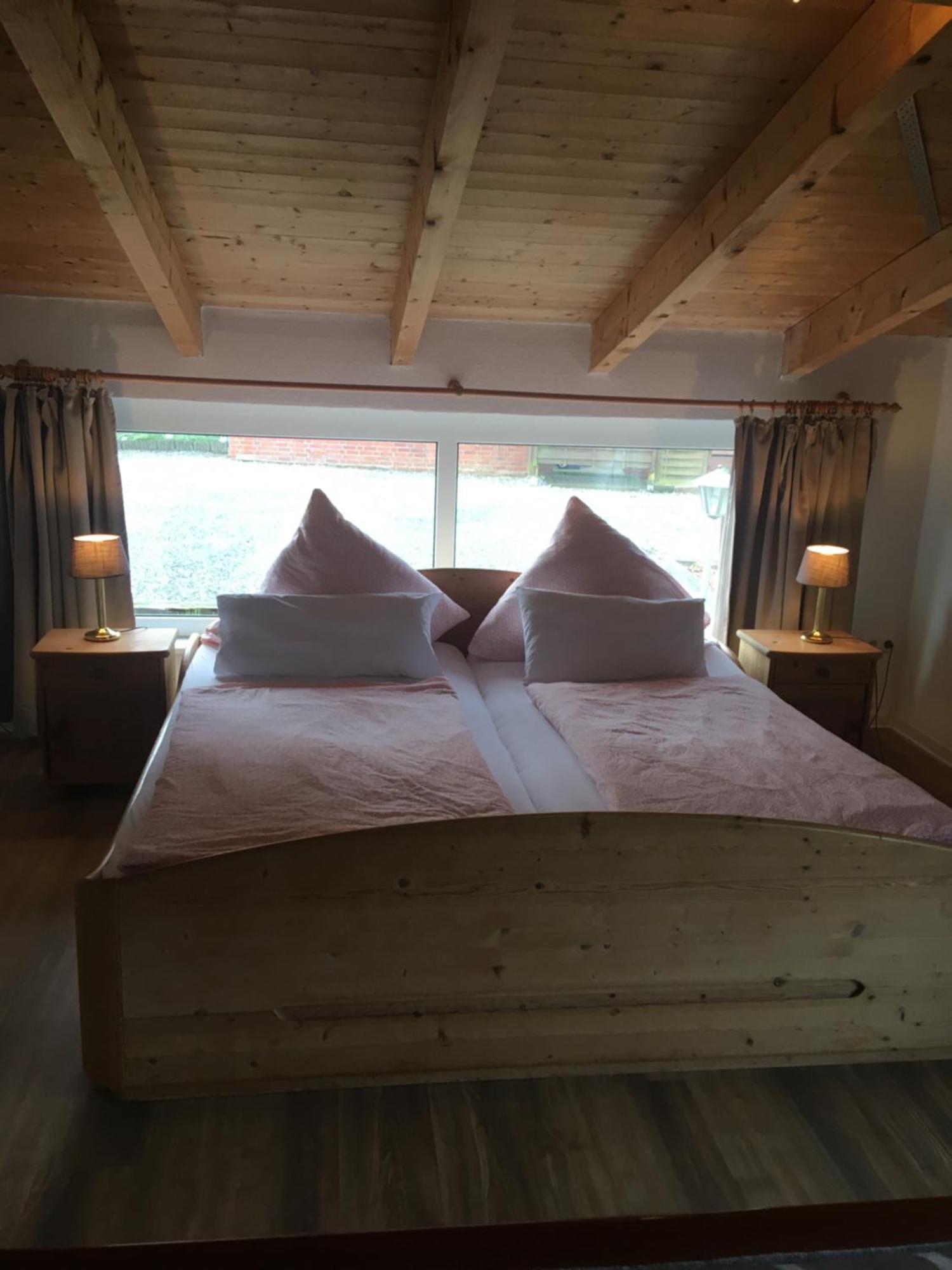 Gaestehaus Zur Linde Otterndorf Buitenkant foto